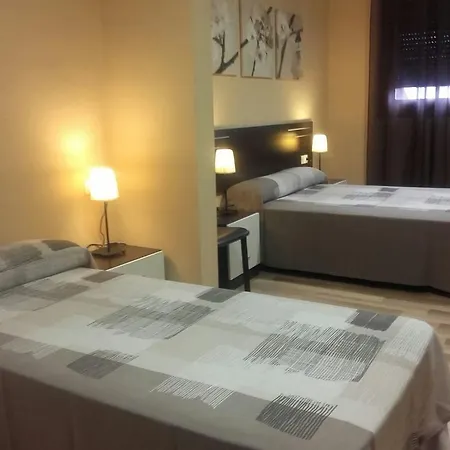 Avenida בית הארחה
